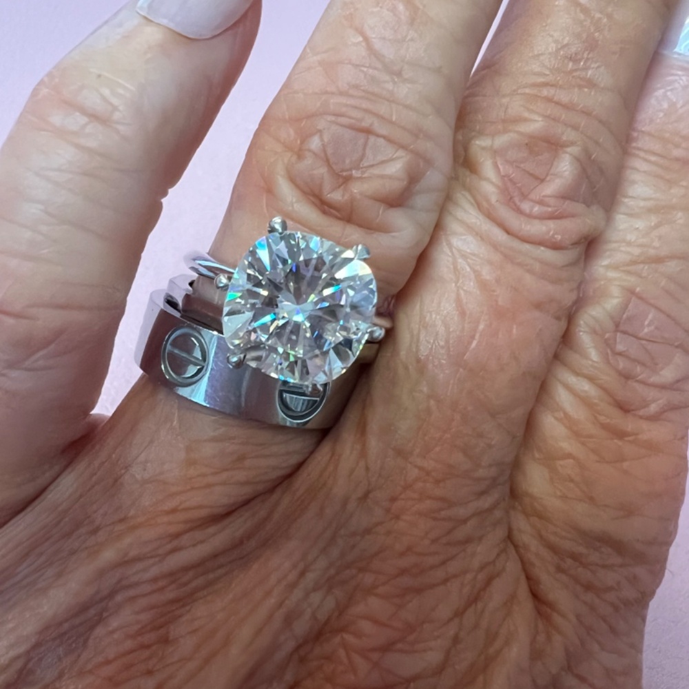 HPHT DIAMOND ENGAGEMENT RING - Picture 9 of 9